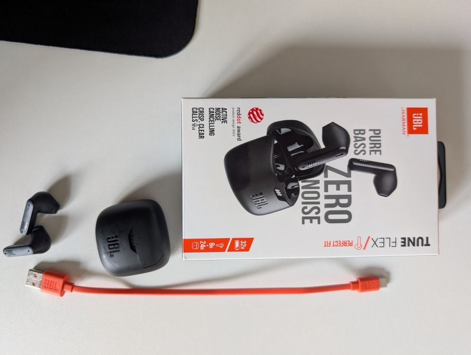 Auriculares True Wireless Bluetooth JBL Tune Flex - Preto