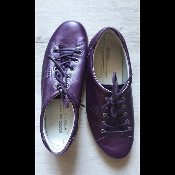 Туфлі, черевики, кросівки, кеди Ecco 39 р.