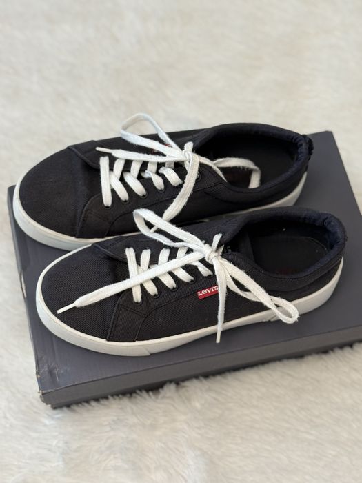 Жіночі тканеві кеди Levi’s, 39 розмір, оригінал — zdjęcie 3