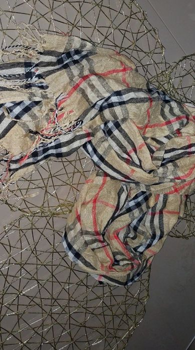 Szalik w kratę beżowy