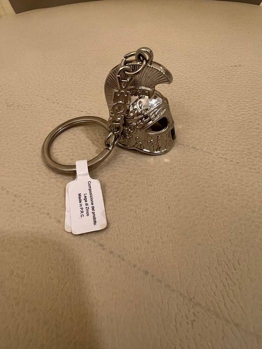 brelok z hełmem rzymskim