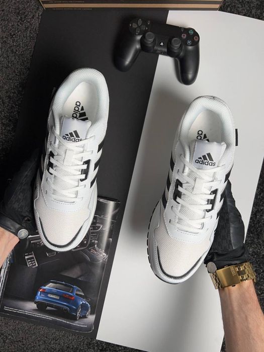 Чоловічі кросівки адідас Adidas ZX 700 White Black [41,42,43,44,45,46]