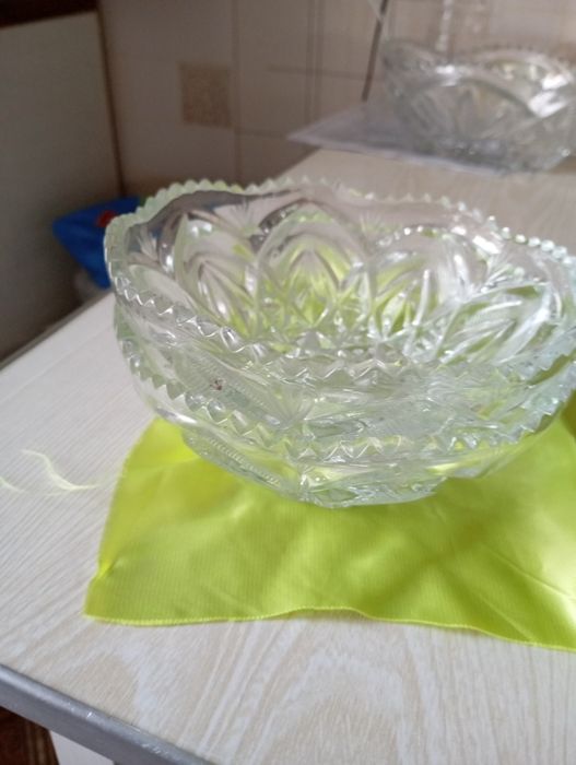 Хрустальні салатники.