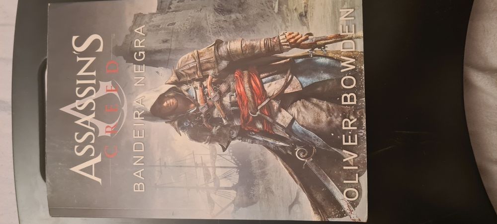 Assassin's creed/ Stephen King/ Juliet Marillier