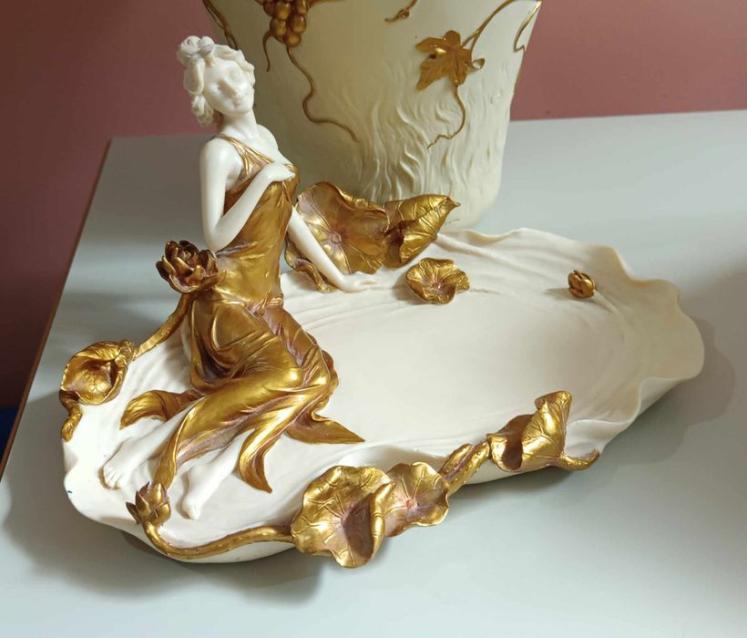 Wazon art nouveau Veronese plus mydelniczka