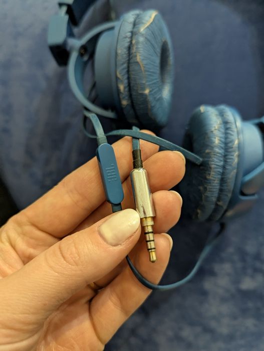 Провідні навушники JBL t450