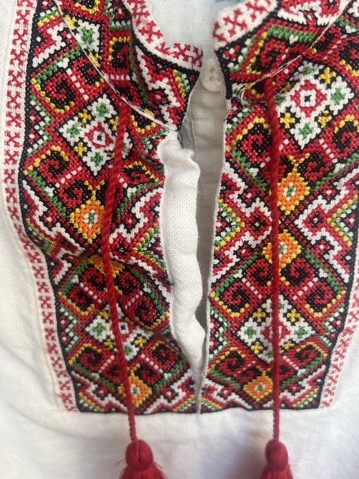 Дитяча вишиванка