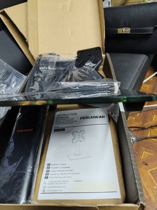 Настільне кріплення для монітору або телевізора. Perlegear.