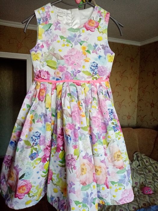 Нарядне плаття для дівчинки