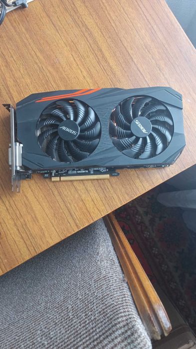Торг Видеокарта Radeon Aorus RX570 4gb