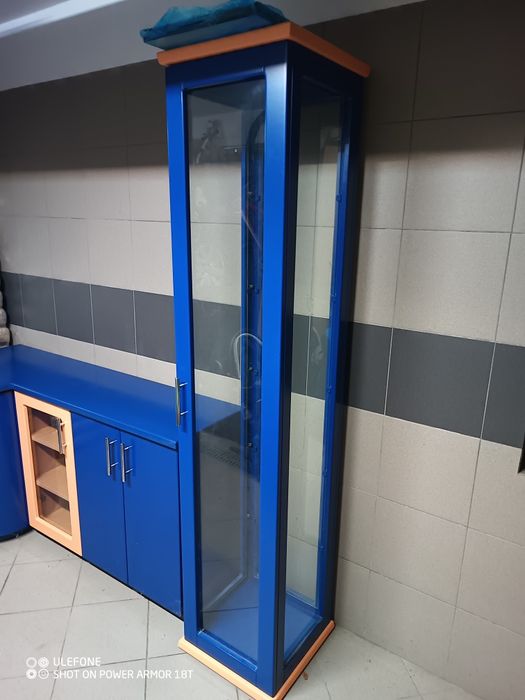 Witryna lakierowana z MDF