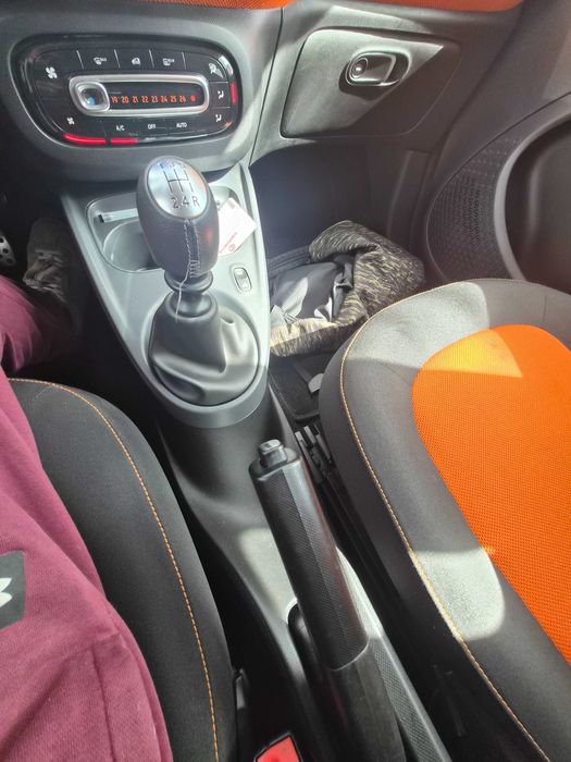 Smart ForFour 0.9 Passion | 90cv | 4 lugares | Caixa Manual | Cabrio