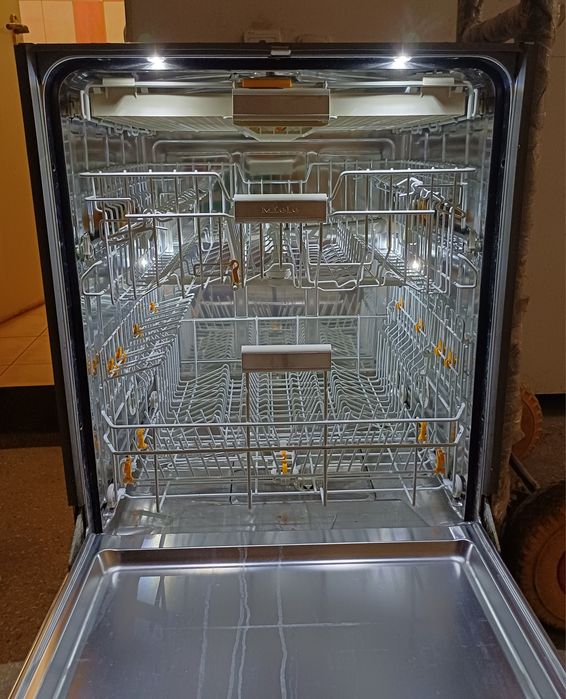 Вбудована посудомийка посудомийна машина Miele G5835 Sci підсвітка