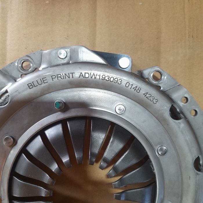 Продам нову корзину на щеплення, сцепление,  на опель, шевролет