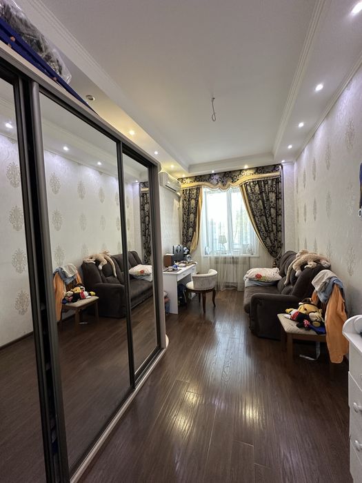 Продается 4 кк сталинка в самом Центре! 2 яруса!