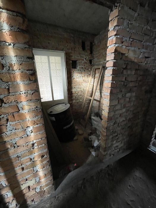 Продаж будинку  м Жовква