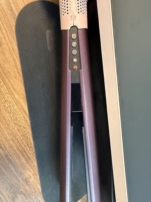 Продам випрямляч Dyson Airstrait straightener (Jasper Plum)
