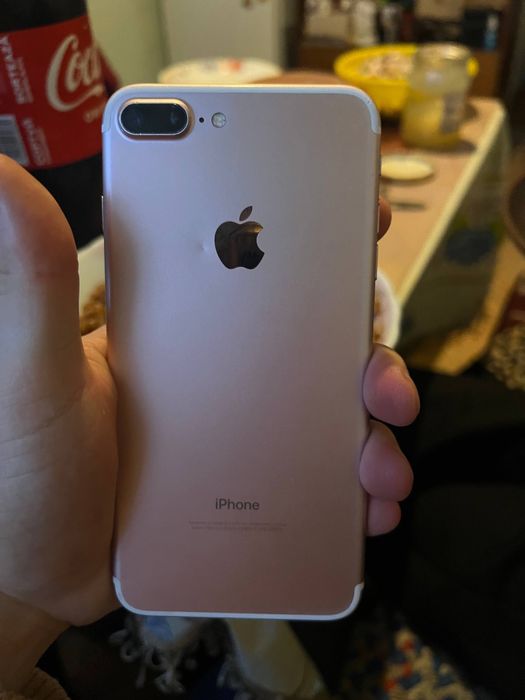 Продам Iphone 7 plus 256gb