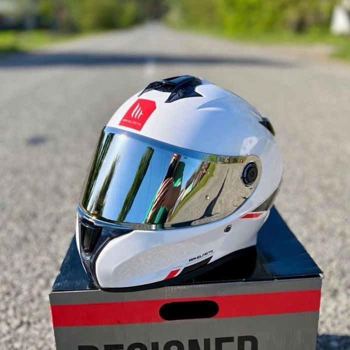 Мото шолом MT targo s шлем білий на мото MT helmets тарго с іспанський