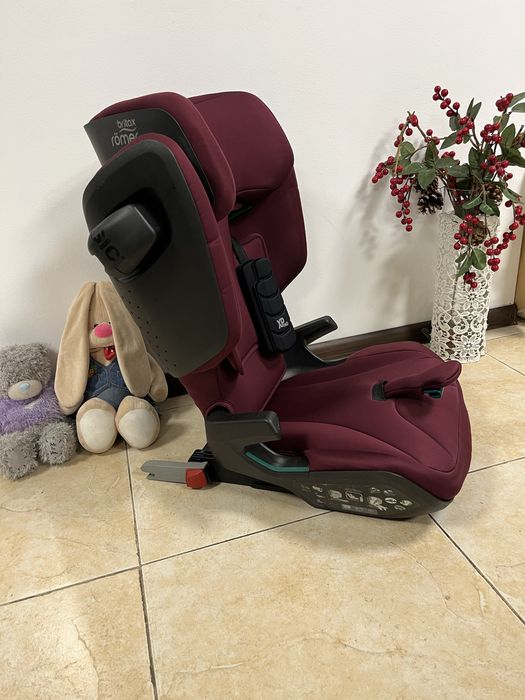 Автокрісло BRITAX ROMER KIDFIX I-Size  Група 2/3 (15-36кг) бустер