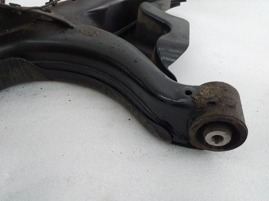 Braço de suspensão trás direito MERCEDES-BENZ Vito (W447)
