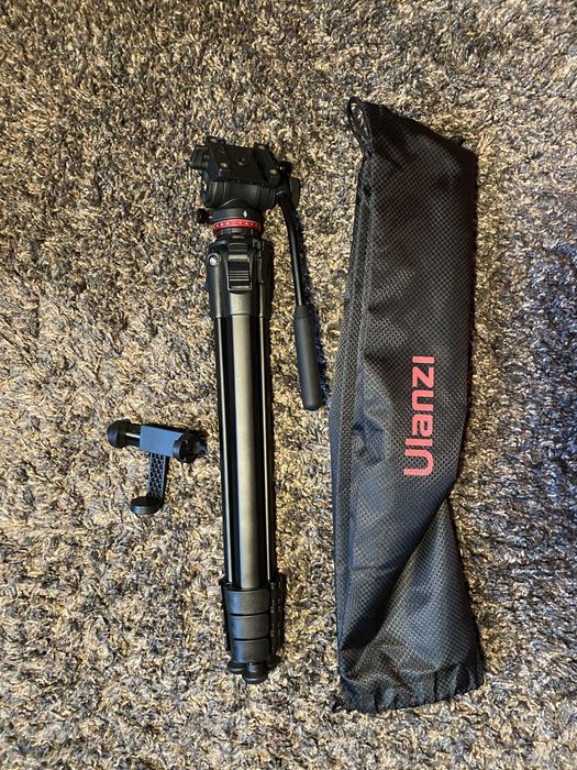 Новий штатив Ulanzi OMBRA 1,6 м з відеоголівкою