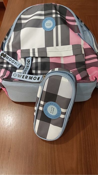 Mochila escolar nova + estojo64729520675969123