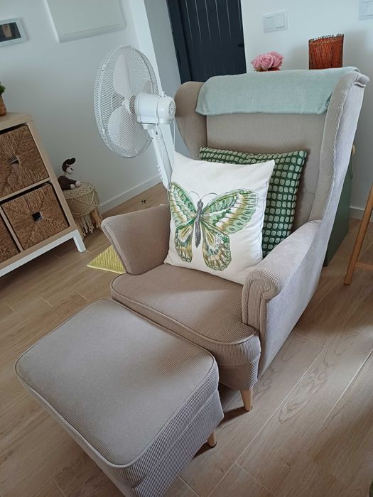 Vendo cadeiroes novos e relaxa pernas