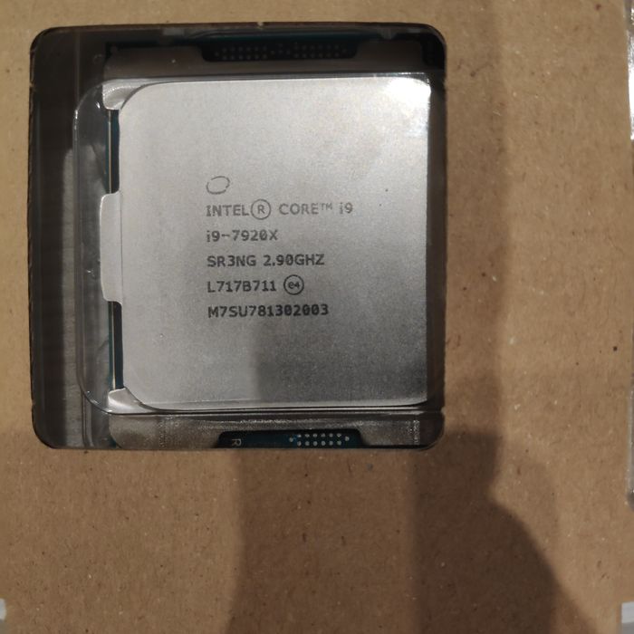Топ Процессор Intel Core i9-7920X (BX80673I97920X)ГАРАНТИЯ Socket 2066