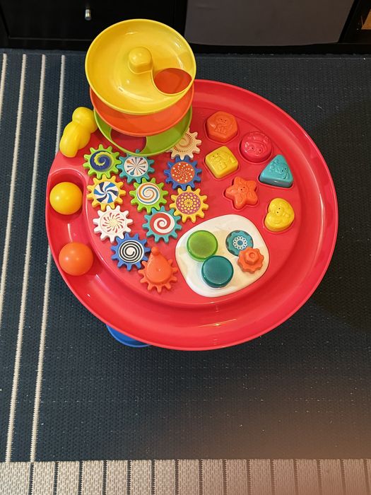Mesa de atividade infantil
