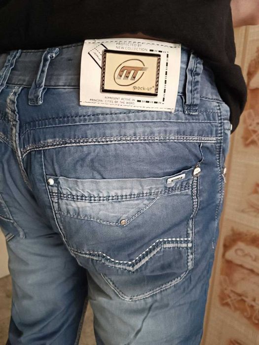 Молодіжні, стильні, дуже легкі, чоловічі джинси Ock-UP. 32р.