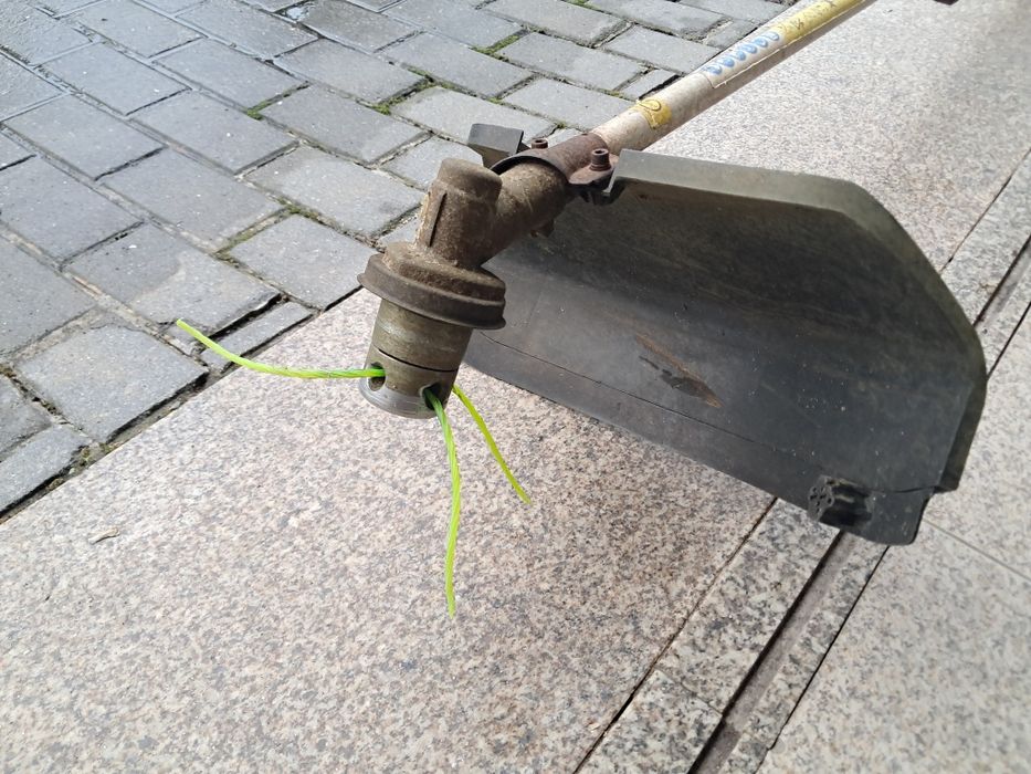 Roçadeira a gasolina