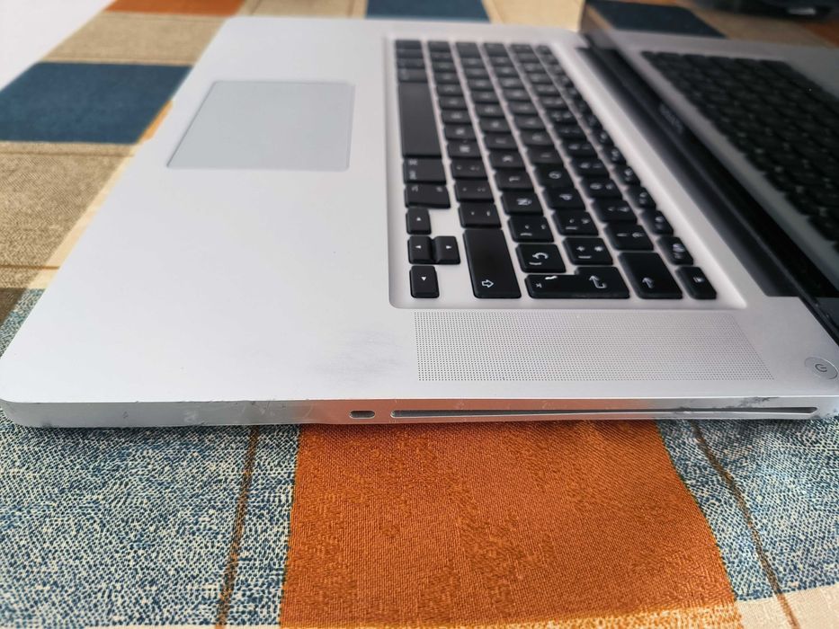 Apple Macbook Pro -Atualizado - ler