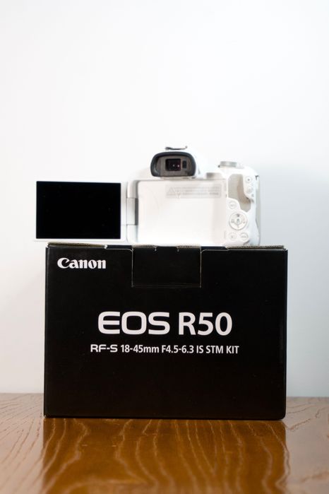 Canon R50 + Canon  50mm RF