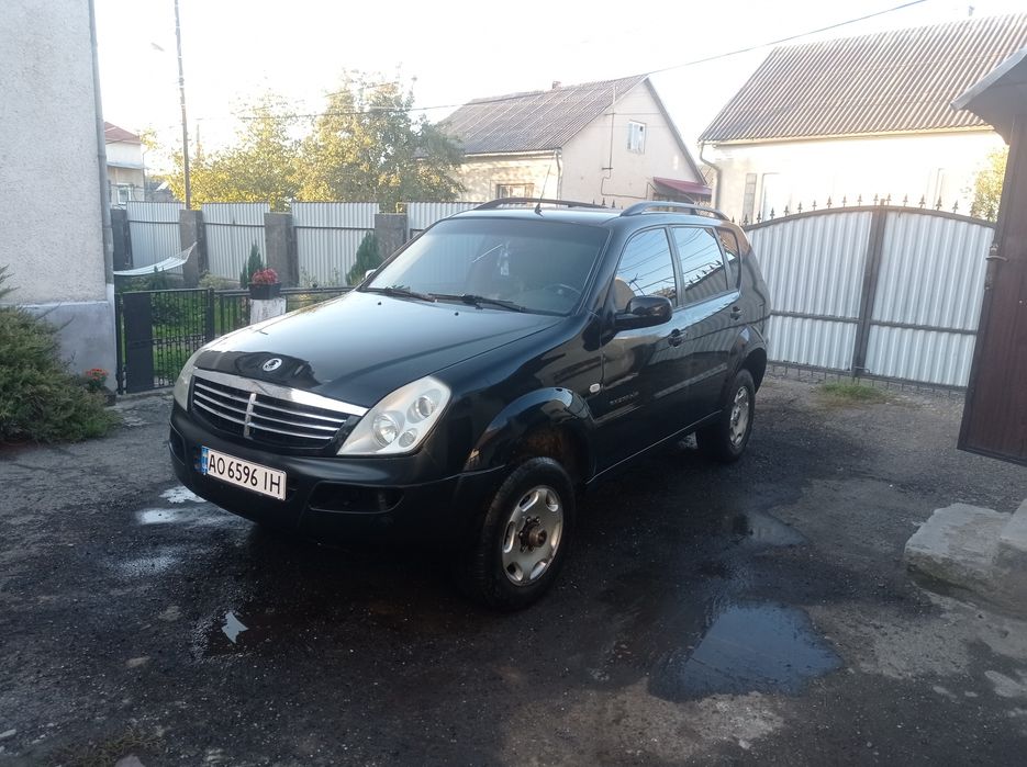 Продам Сангйонг Рекстон 4х4 коробка автомат