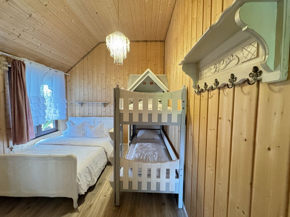 Ogrodzony na wylacznosc PROWANSJA II  Pobyt z psem. Plac zabaw.