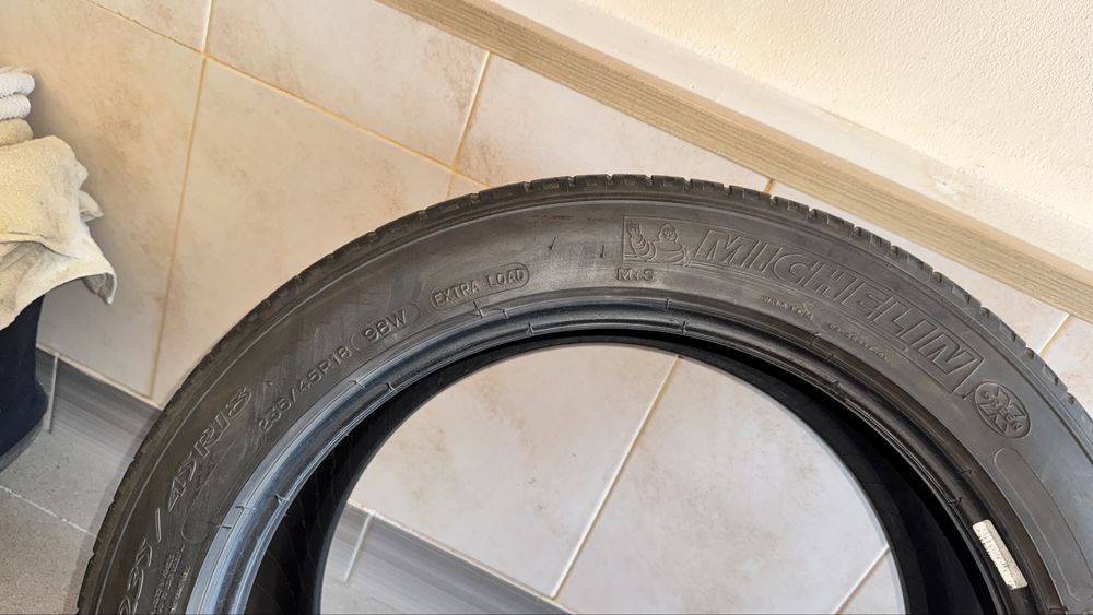 Резина шина колесо зимнє зима Roadstone Winguard Ice 225/60 r17