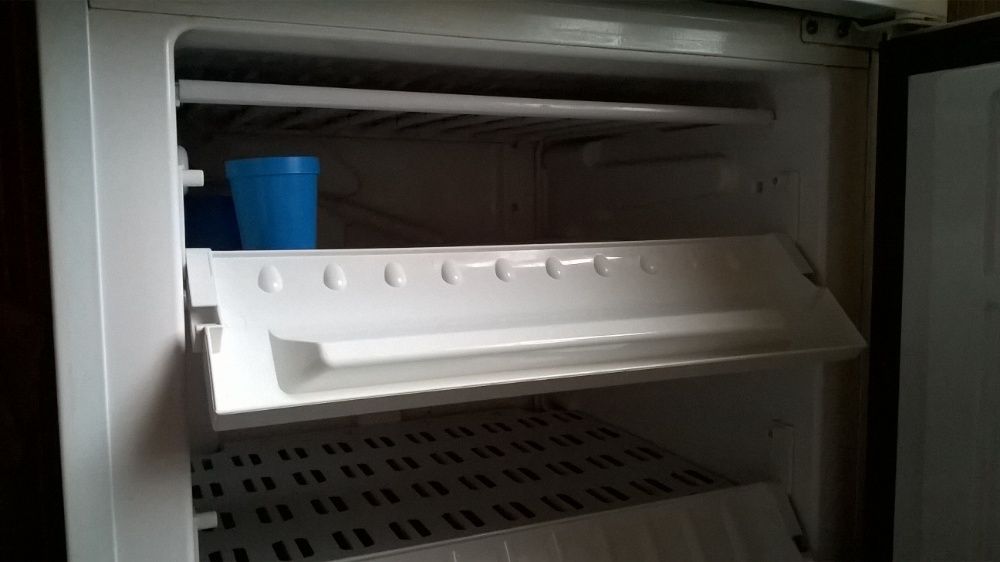 Морозилка STINOL V-138л !! Отлично работает!!