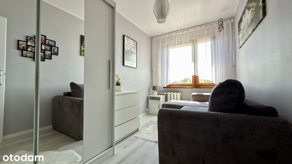 3 pokoje na pierwszym piętrze z balkonem/ Piastów