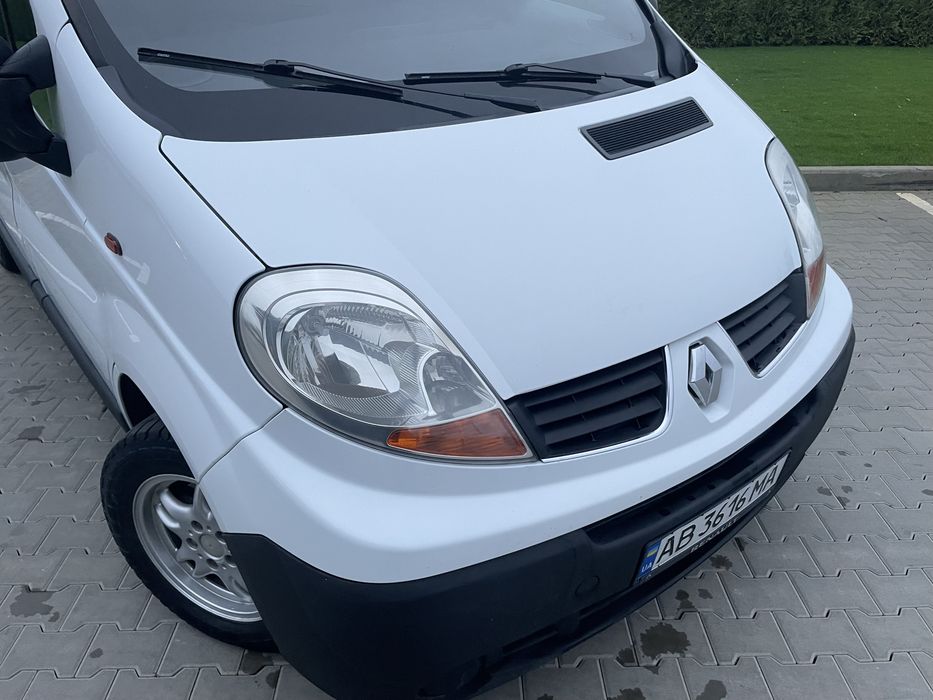 Renault Traffic 2.0 пасажир 2006
