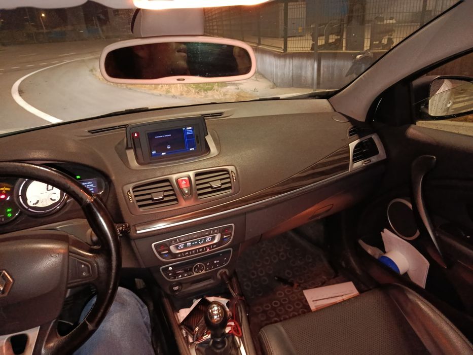 **Renault Mégane III Coupé 1.5 dCi – Full extras – Mecânica totalmente