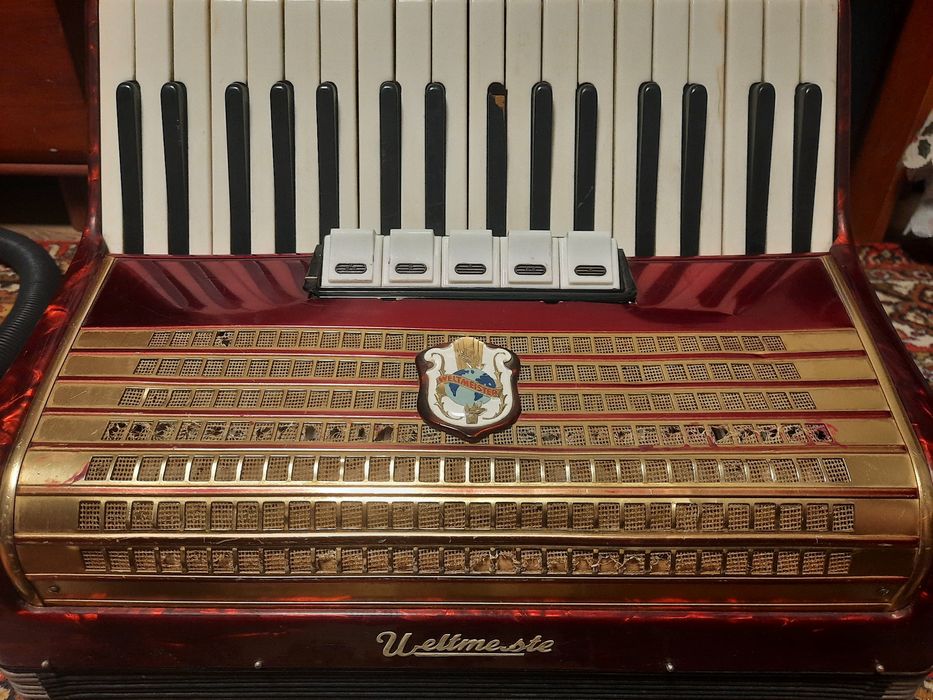 Коллекционный Акардеон Weltmester очень старый