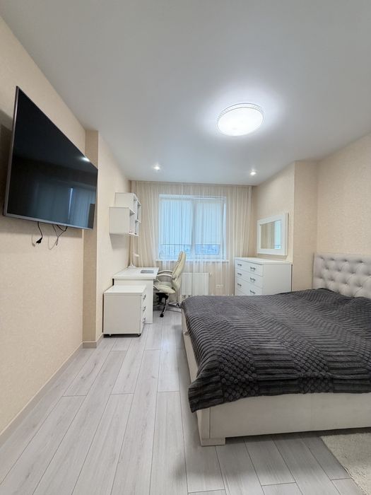Продаж 3 к квартири ЖК Вишиванка 15 хвилин м, Мінська без %