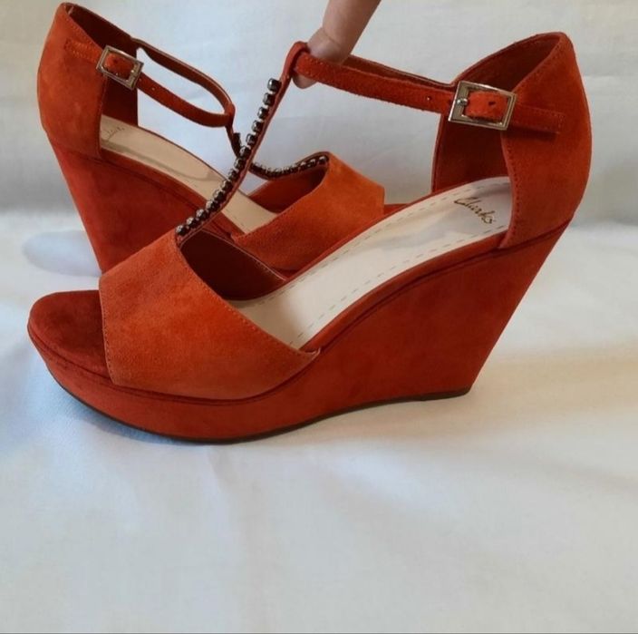 Босоніжки замшеві Clarks оригінал 
В ідеальному стані!