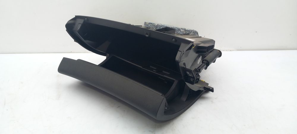 Porta luvas RENAULT Megane IV Grandtour (K9A/M_)