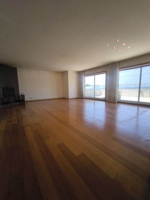 Penthouse T3+1 com 270m² | Condomínio Neopark – Santa Rita, Ermesinde