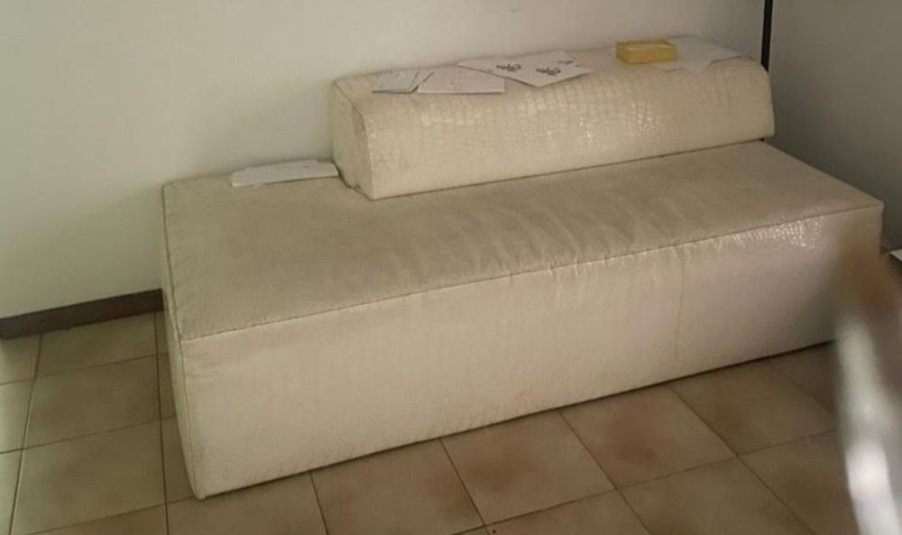 Móveis, utensílios de tatuagem