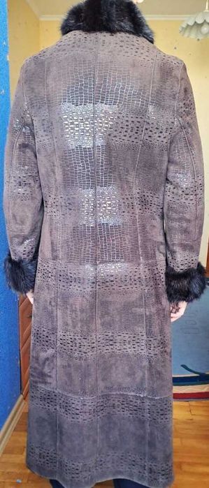 Дубленка женская р.42-44