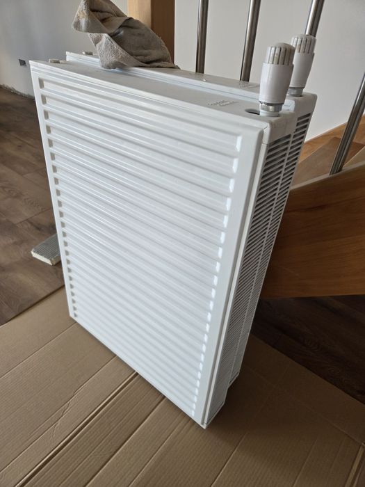 2szt Grzejniki TERMOTEKNIK 600x800x10 dolny prawy i lewy, stan bdb