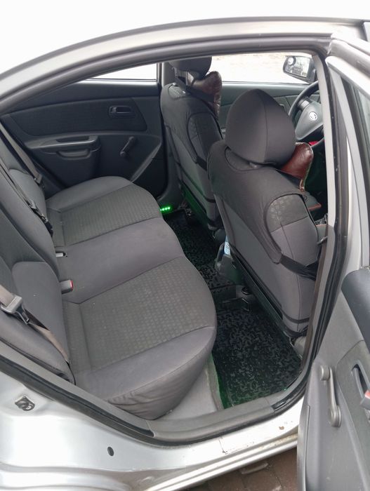 Кіа Rio продається